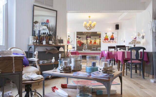 Hotel Logis Beauséjour