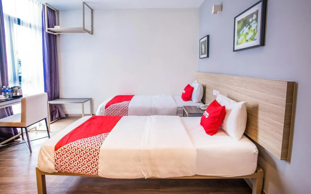 OYO 89576 Mokka Hotel