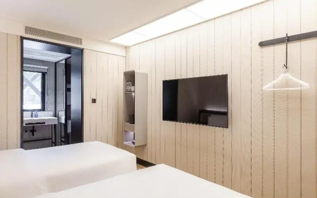 Отель Hanting Hotel Beijing Wangfujing Street Branch