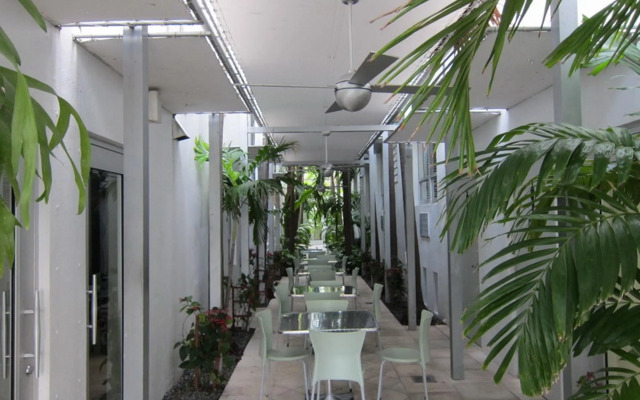 Crest Hotel Suites