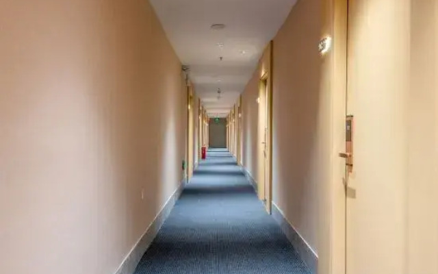 Sherlock Apartment (Riyuebei Theater)