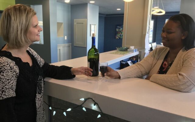 Econo Lodge Downtown Omaha