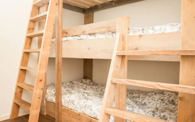 Secluded Bungalow in Laag-soeren With Garden