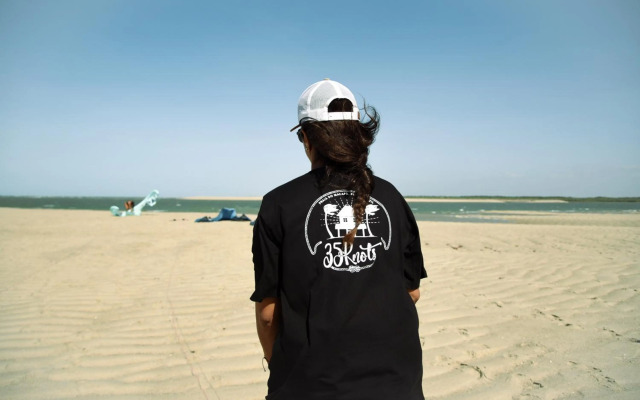 Chalé Ingrid Ar condicionado Pousada 35knots Brasil