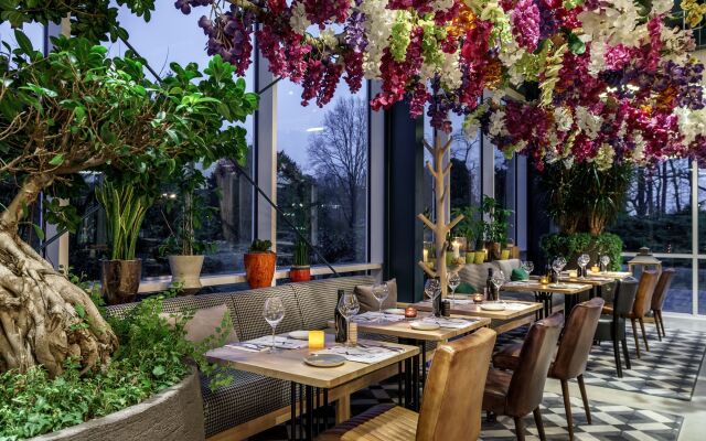 Holiday Inn Brussels Airport by IHG