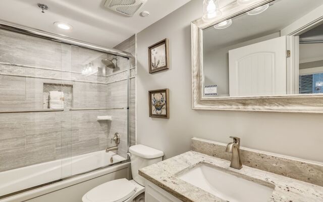 Inlet Reef 307 3 Bedroom Condo by RedAwning