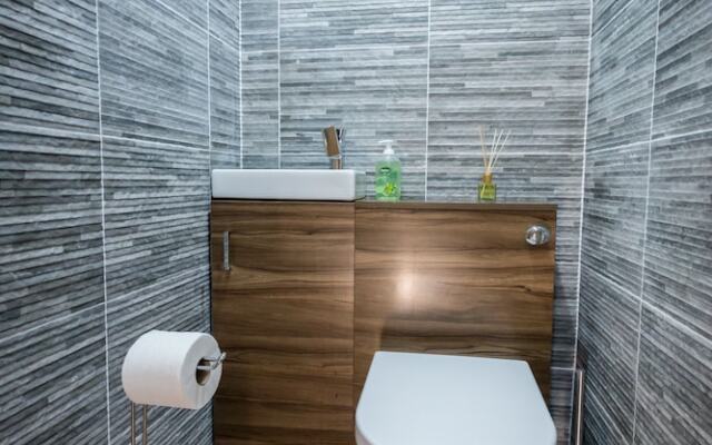 Westend Hydro & SECC Apartment