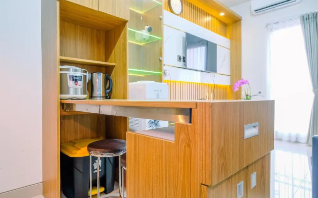 Modern And Comfort 2Br Transpark Cibubur Apartment