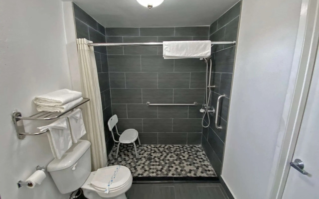 Rodeway Inn Ventura Midtown