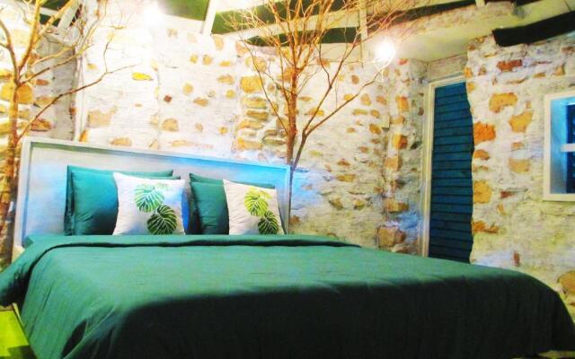 Phu Nam House - Resort