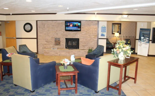 Days Inn & Suites Bridgeport - Clarksburg