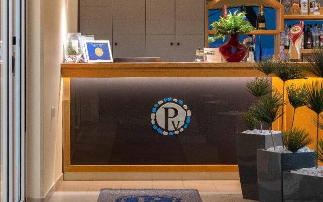 Pefkos View Suites & Maisonette