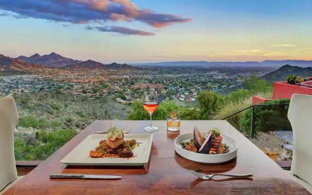 Hilton Phoenix Tapatio Cliffs Resort