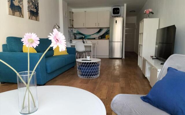 Sunny Suite Tanife by Yumbo