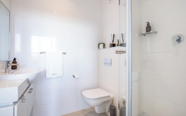 201 Zimbali Lakes Boulevard Suites