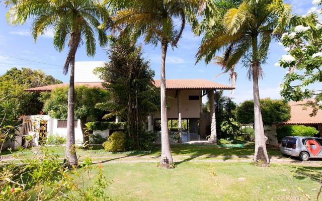 Casa com excelente localização no centro de Cumbuco