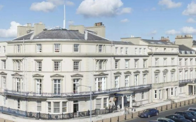 The Carlton Hotel