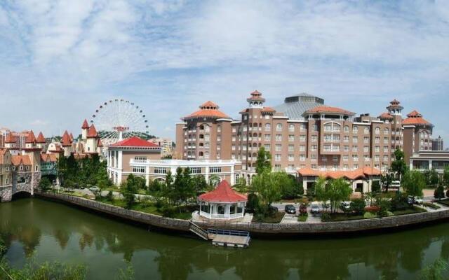 Hangzhou The First World Hotel