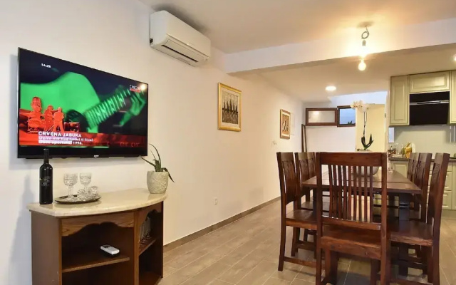Apartment Mandika