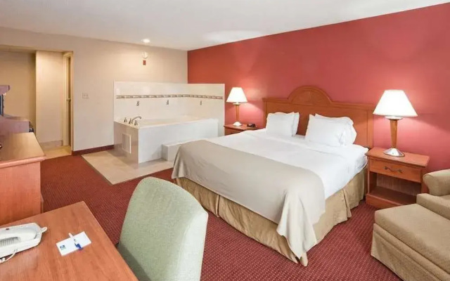 Holiday Inn Express Cincinnati-Lawrenceburg