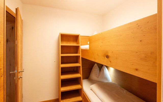 Beautiful Flat in Hart With Fitness Room