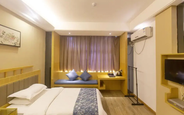 Zhangjiajie Heyday Hotel
