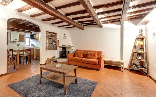 Pinti 46 in Firenze With 1 Bedrooms and 1 Bathrooms