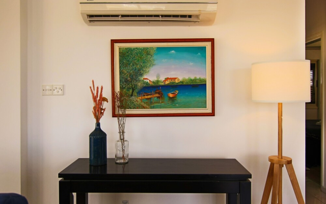 Phaedrus Living Seaside Luxury Flat Pervolia