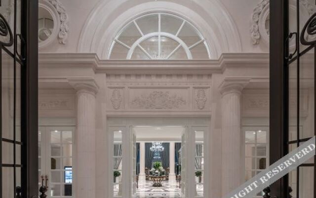 Lvcheng Taohuayuan Huanglong Hotel