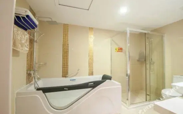 Donghu Hotel