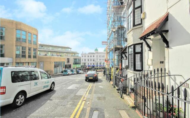 Cosy 2 Bedroom Apartment - Flat 3 Queens Square Brighton