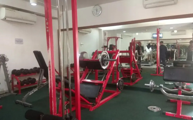 Big and Cozy 3BR Apartment Green Palace Kalibata