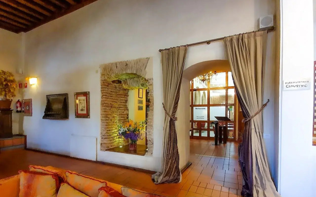 Hotel San Antonio El Real