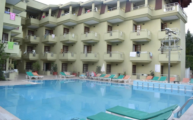 Ares City Hotel