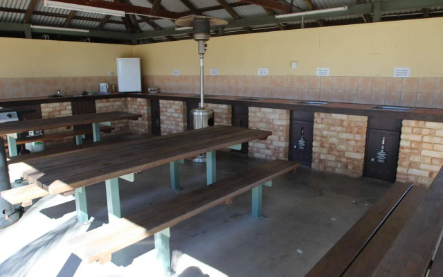 AAOK Jandowae Accommodation Park