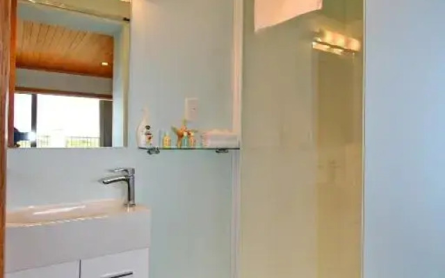 Absolute Beachview B & B