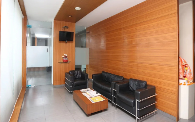 OYO 623 Hotel Suncity Premiere