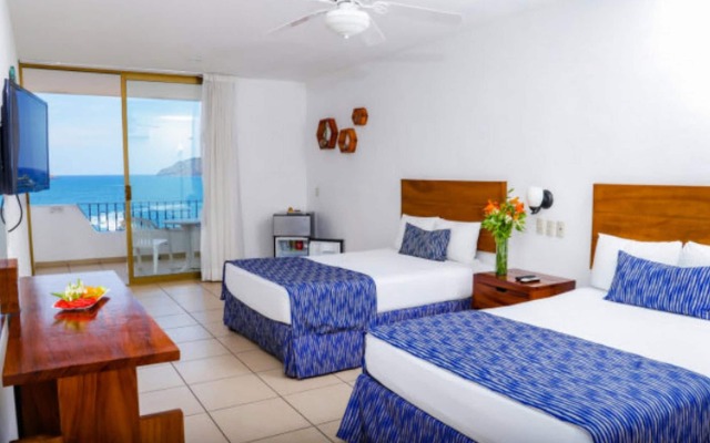 Costa Alegre Hotel & Suites