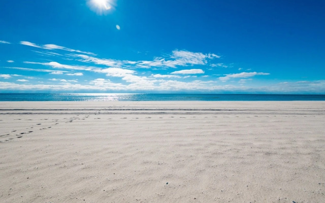 Phoenix Ix 703 2 Bedroom Condo
