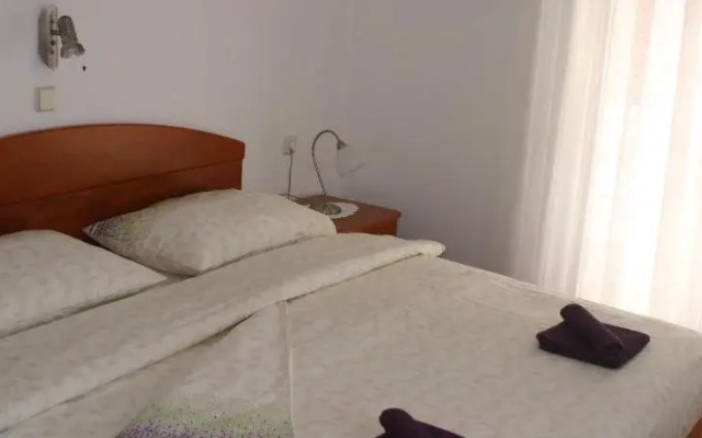 Apartments Romana