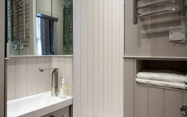 Edinburgh Art Apartments