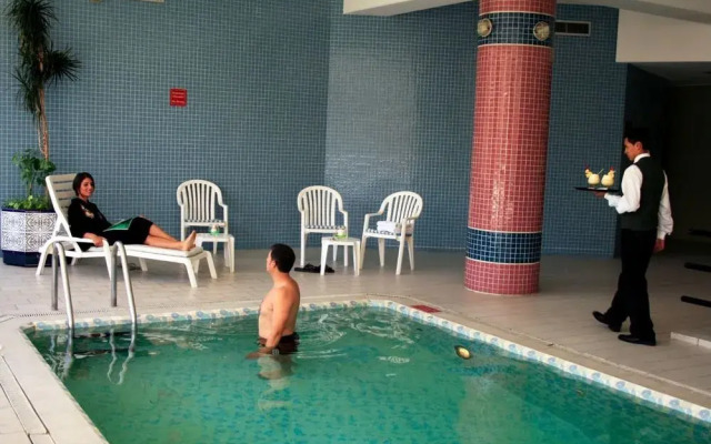 Real Plaza Hotel & Convention Center