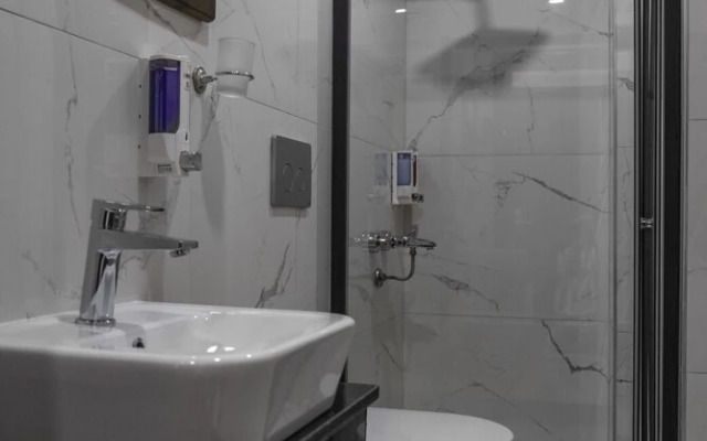 Çınar Han Otel ve Cafe