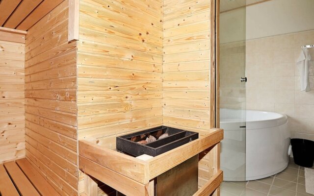 Comfortable Holiday Home in Hundested With Jacuzzi