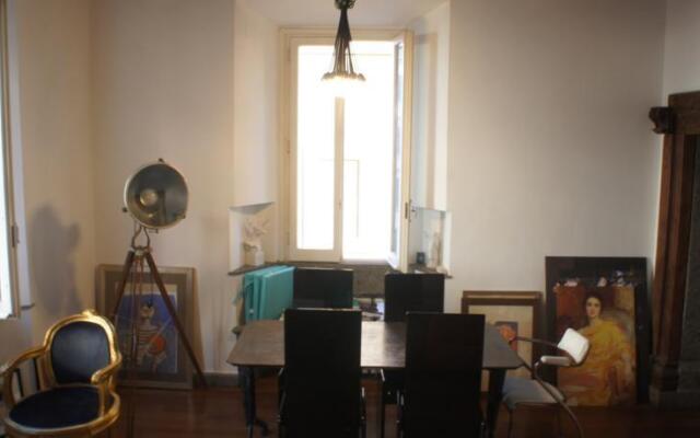 Colosseo-Monti-Colosseum