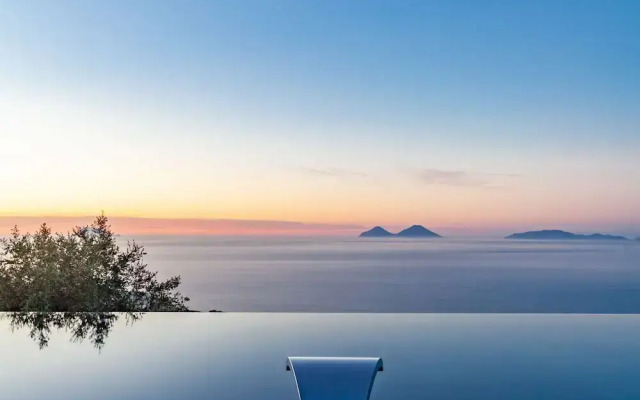 Maina Country Resort