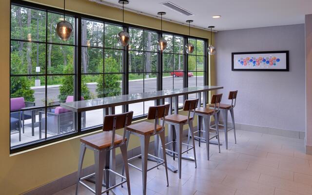 Holiday Inn Express & Suites Bryant - Benton Area by IHG