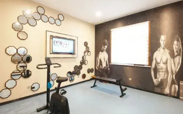 GEM Hotel (Feidong Longquan West Road Dianbu River Park)