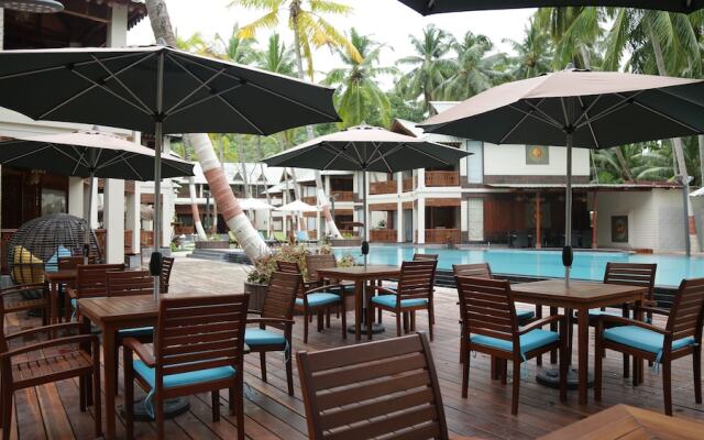 Sandyy Wavess Beach Resort