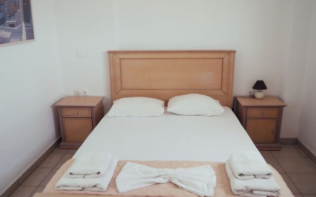 Leon Lux Apartments